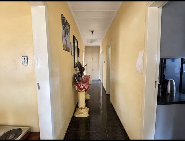 3 BEDROOM HOUSE FOR SALE IN VANDERBIJLPARK CE 2